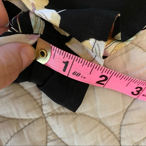 Yumi Kim | Rock The Boat Romper — Black Floral | Size Small - Picture 13 of 14